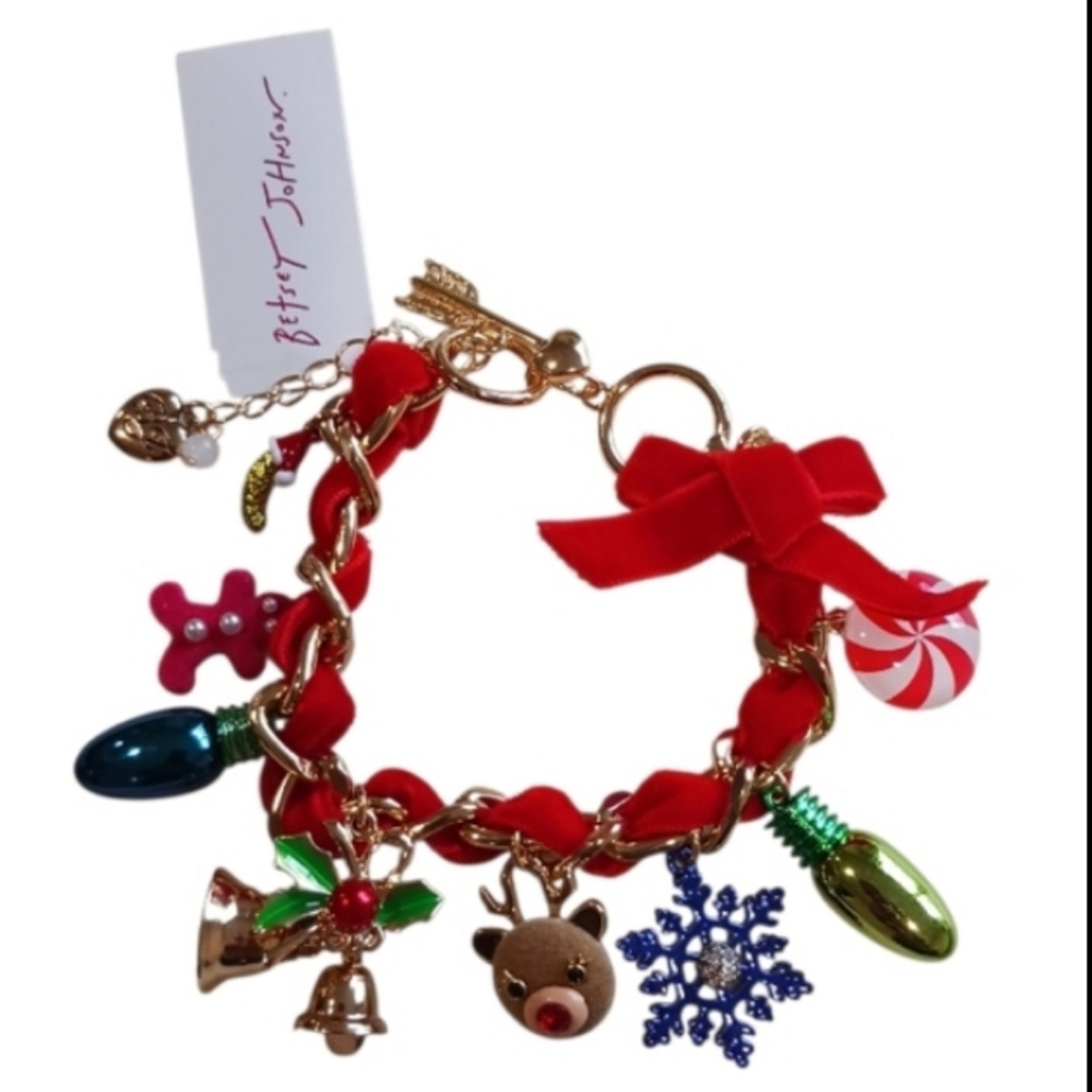 Betsey Johnson Santa Baby Charm Barcelet - Picture 3 of 6